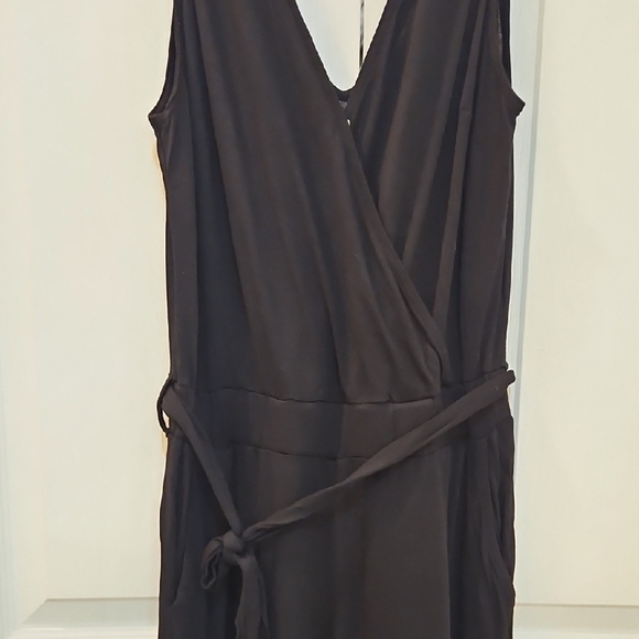 Lascana V Neck Black Sleeveless Jumpsuit Romper Size 36 NWT - Picture 4 of 8